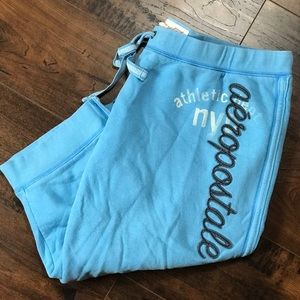 Aeropostale Juniors XL Cropped Capri Sweatpants!💙
